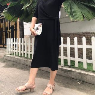đầm ema cột eo