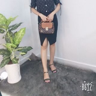 Áo Sơ Mi Cổ Vuông Chấm Bi Tay Ngắn Nơ Phồng - TP1803B
