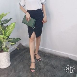 Áo kiểu viền ren hoa màu trắng tay ngắn thời trang - TP1754B