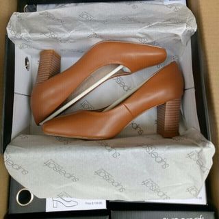 Giày bít cao 7p da thật