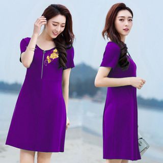 Đầm xanh lá thêu 3D hoa hồng ánh kim cao cấp - TP1449A