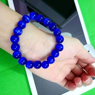 chuỗi đeo tay phong thủy 10li đá mắt mèo màu tím