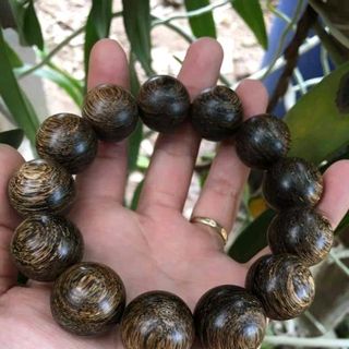 Trầm hương sánh chìm Hàng ghép tự nhiên 100