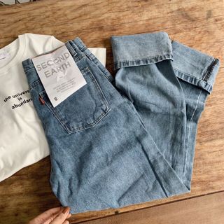 Quần Baggy xắn lai