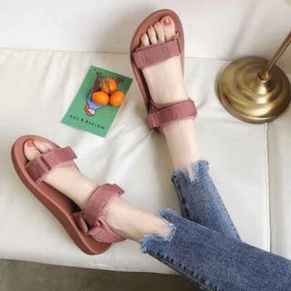 Giày sandal quai du
