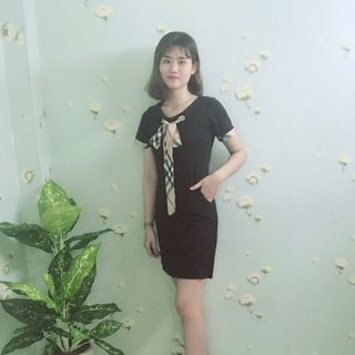 Đầm thun suông đen cột nơ viền tay cách điệu - TP1678B