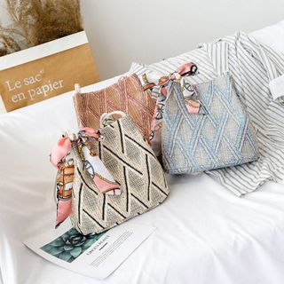 Túi xách nữ tặng kèm nơ xinh xắn