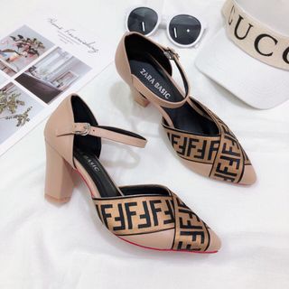 Giày sandal đinh c