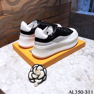 Giày bata kim