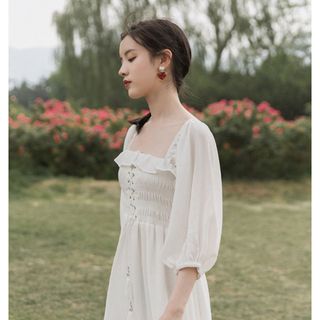 Đầm maxi trắng