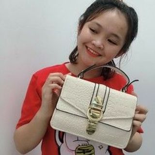 Túi xách nữa giá xỉ dưới 100k