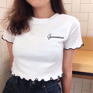 Áo croptop cuốn biên chữ thuê