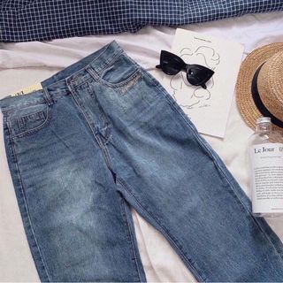Quần Baggy Jeans Wax thêu chữ
