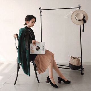 Giày bít da lộn 5p gót gỗ siêu sang