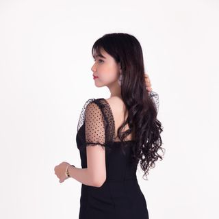 Đầm bánh bèo phối ren bi ngắn