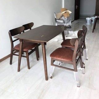 Bộ bàn ăn Manngo 4 ghế
