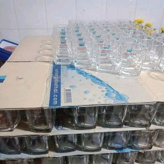 cốc thủy tinh