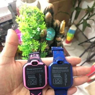 Đồng hồ định vị Q20