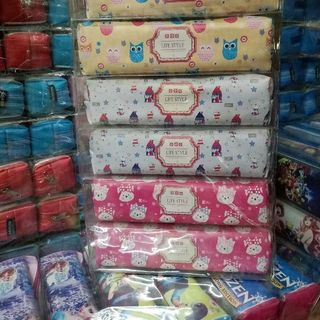 Túi bút background con vật cute giá sỉ