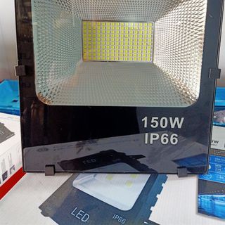 Đèn pha led 150w chip SMD chiếu sáng ngoài trời giá sỉ