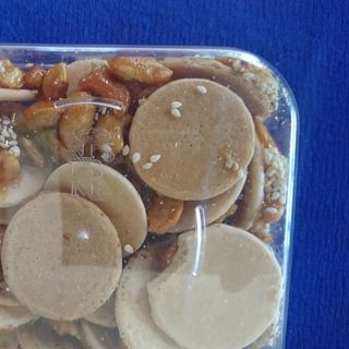 Bánh Đồng Tiền Hạt Điều Rang Muối