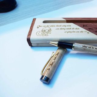 chuyên cung cấp bút gỗ quà tặng in khắc logo theo yêu cầu giá sỉ