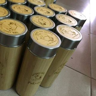 bình vỏ tre trúc giữ nhiệt