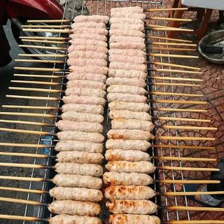 Nem nướng Nha Trang - Nem sống
