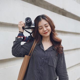 Áo sơ mi sọc xám đen 1 túi