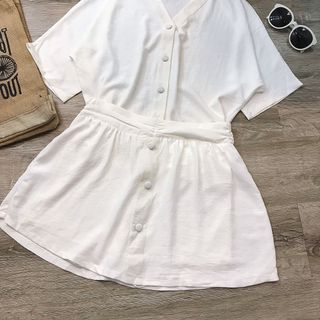 Set váy quần đũi sơ mi cổ V