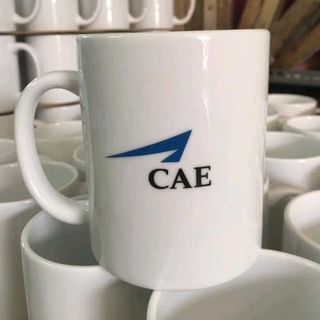 cốc sứ quai C in logo
