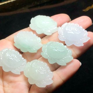 Mặt dây chuyền hoa sen ngọc cẩm thạch