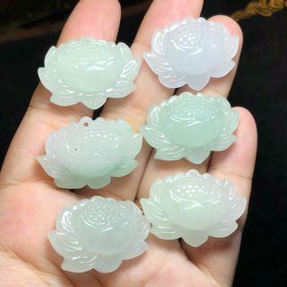 Mặt dây chuyền hoa sen ngọc cẩm thạch