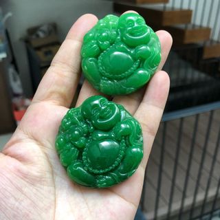 Di lặc cõng kỳ lân ngọc xanh