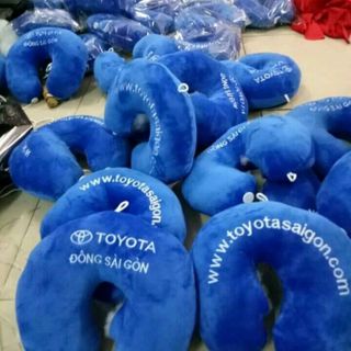 gối ôm cổ