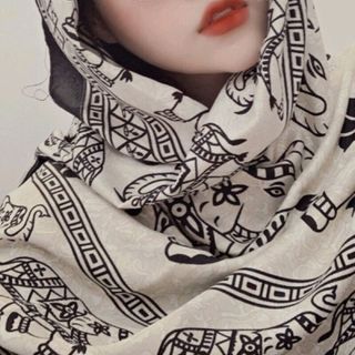 Khăn choàng hàng hót