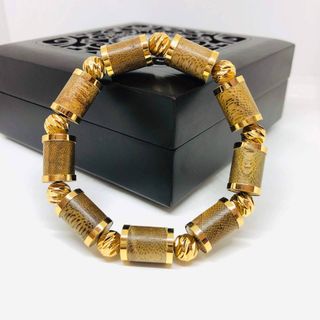 Trầm tự nhiên mạ vàng