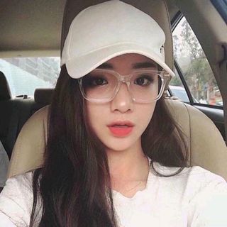 Mắt kính tây trong kim loại