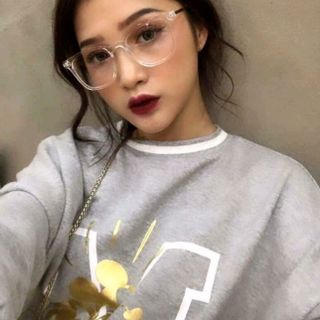 Mắt kính tây trong kim loại