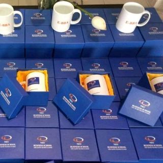 cốc sứ bát tràng in logo quà tặng