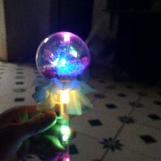 quả cầu pha lê phát sáng