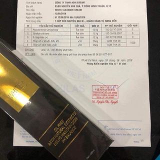 sữa rửa mặt có đầu cọ tặng tắm trắng bơ