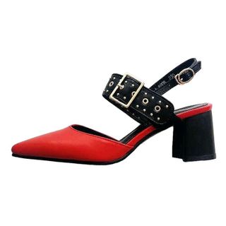 Giày bít mũi phối đinh 6 phân A238