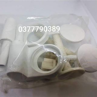 ốc nắp bồn cầu