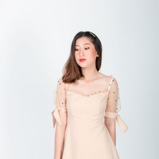 Đầm phối ren tay
