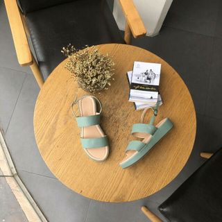 Giày sandal đế xuồng cao 3p bản 2 line trẻ trung
