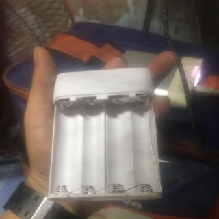 Sạc dự phòng 4cell pin