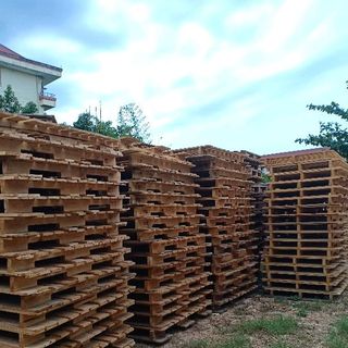 Pallet gỗ 13001100mm giá rẻ