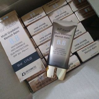 KEM NỀN TRANG ĐIỂM CHỐNG NẮNG DƯỠNG TRẮNG BB CREAM