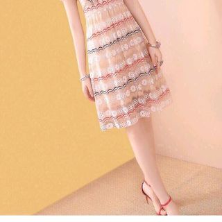 ĐẦM REN THÊU HOẠ TIẾT CỔ KẾT ĐÁ